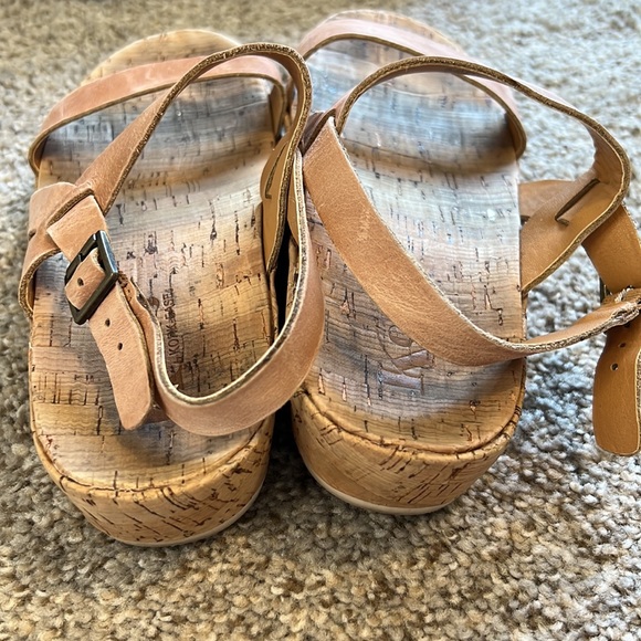 Korks tan leather sandal size 6.5 - Picture 4 of 6
